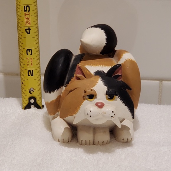 Ceramic Cat Figurine - Picture 5 of 8